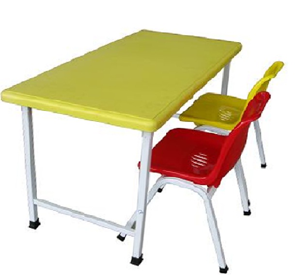  Bàn mẫu giáo mặt nhựa chân sắt